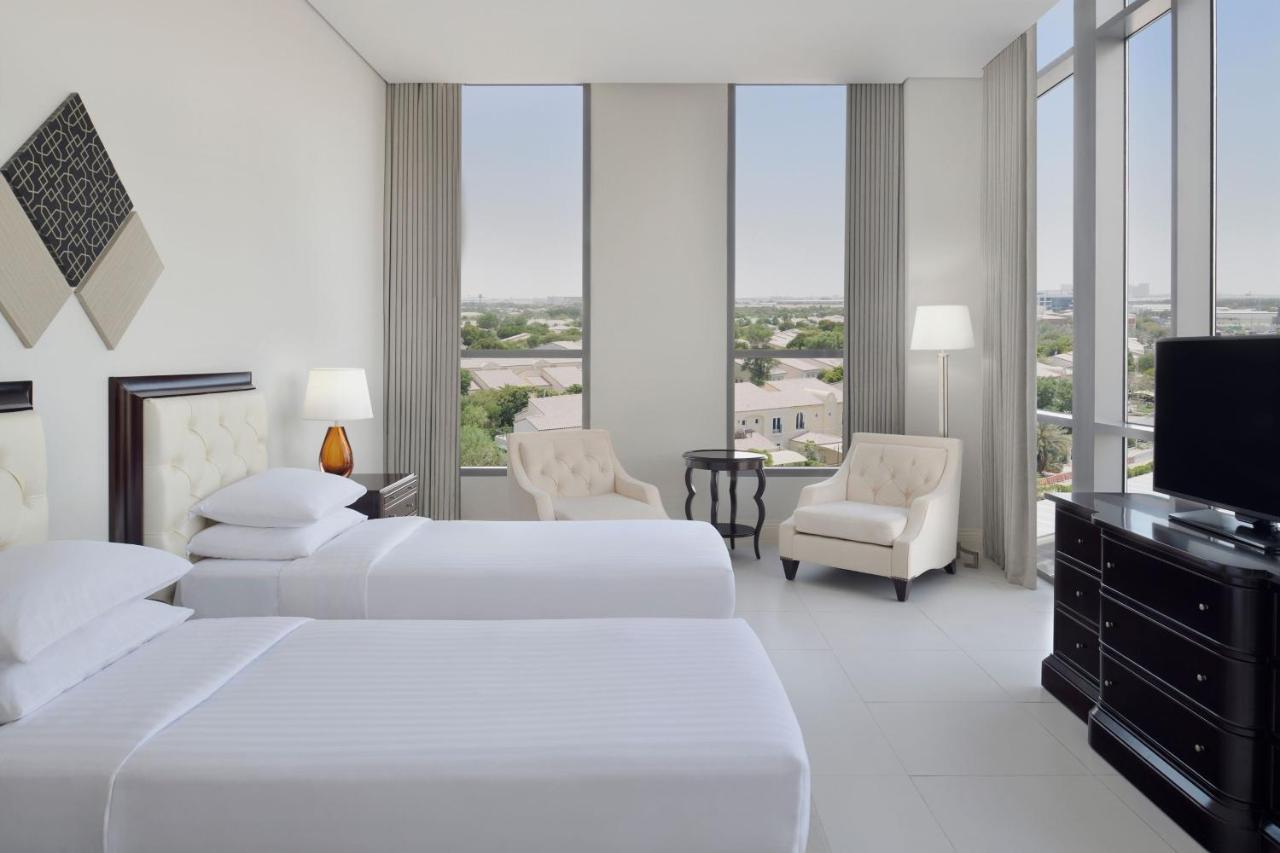 Delta Hotels By Marriott Dubai Investment Park Exteriör bild