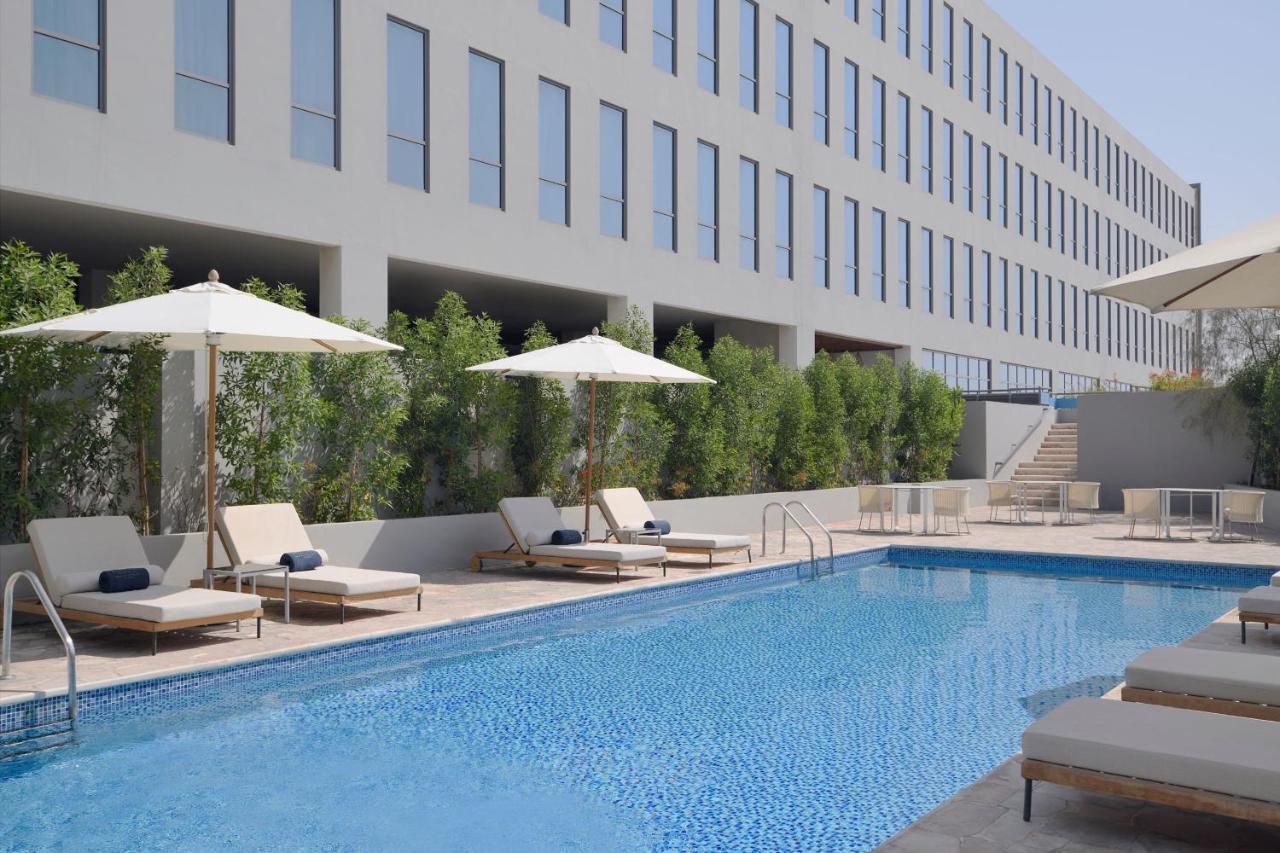 Delta Hotels By Marriott Dubai Investment Park Exteriör bild