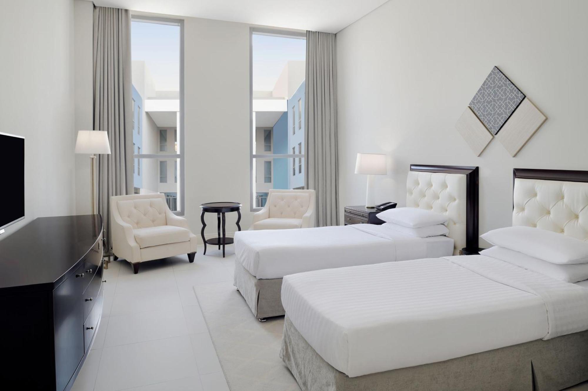 Delta Hotels By Marriott Dubai Investment Park Exteriör bild