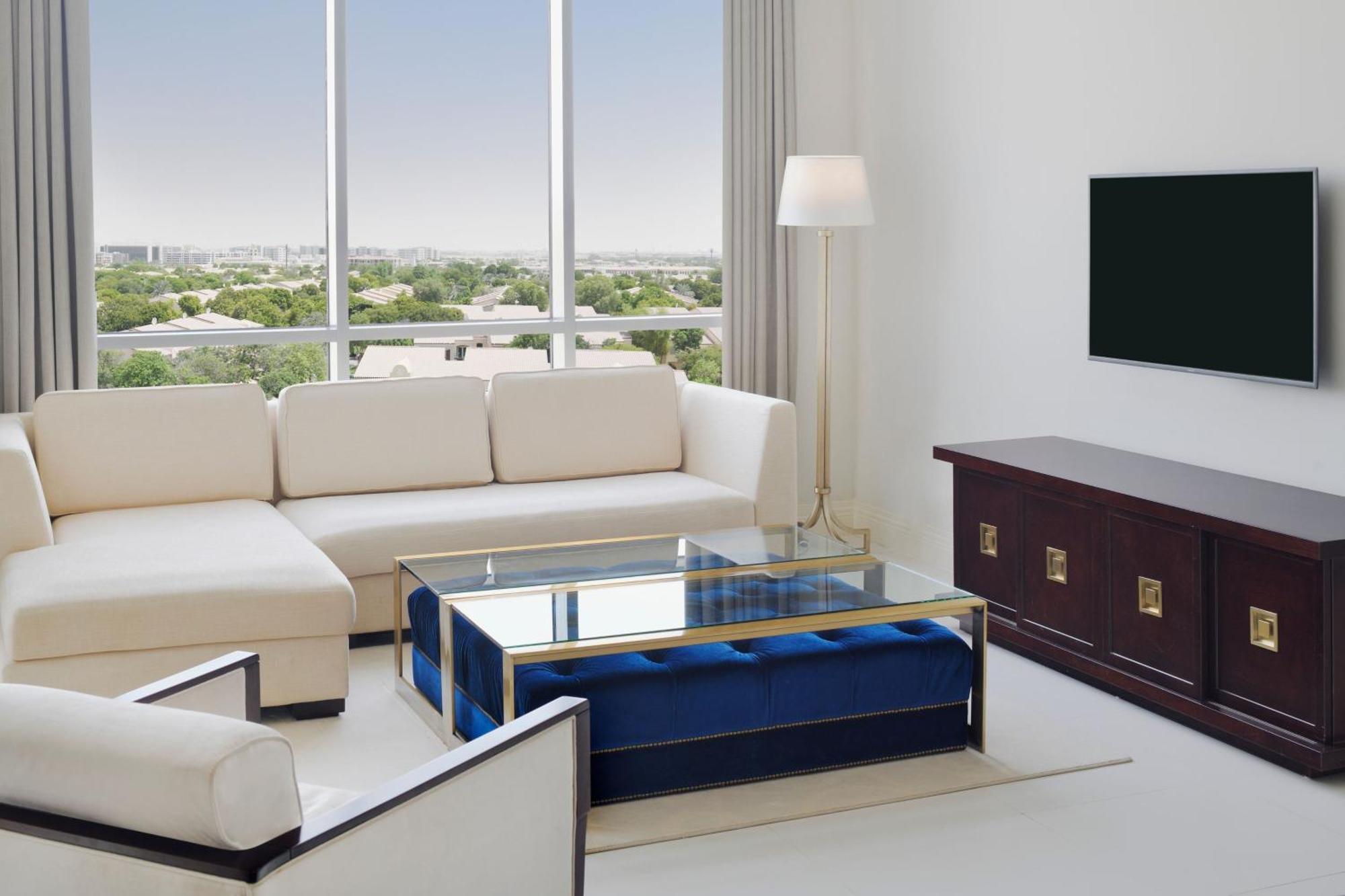 Delta Hotels By Marriott Dubai Investment Park Exteriör bild